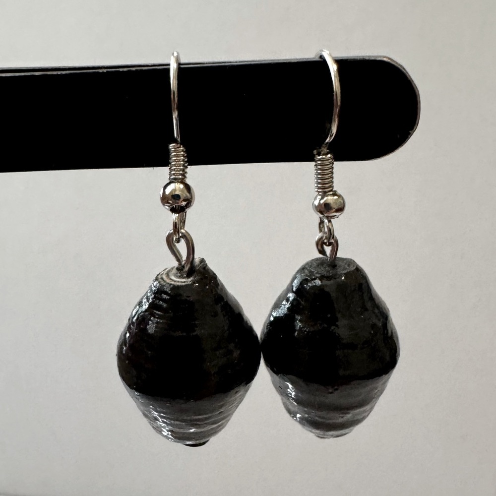 NWOT Ugandan Handmade Paper Bead Earrings